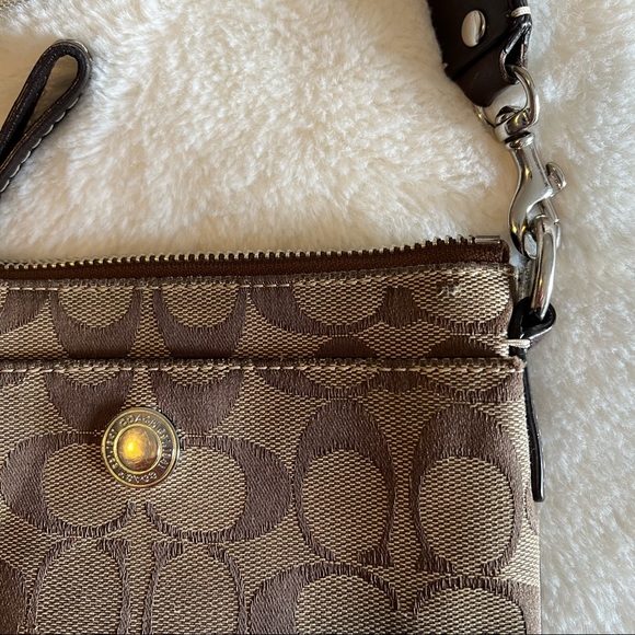 Coach Bag! - Picture 6 of 15